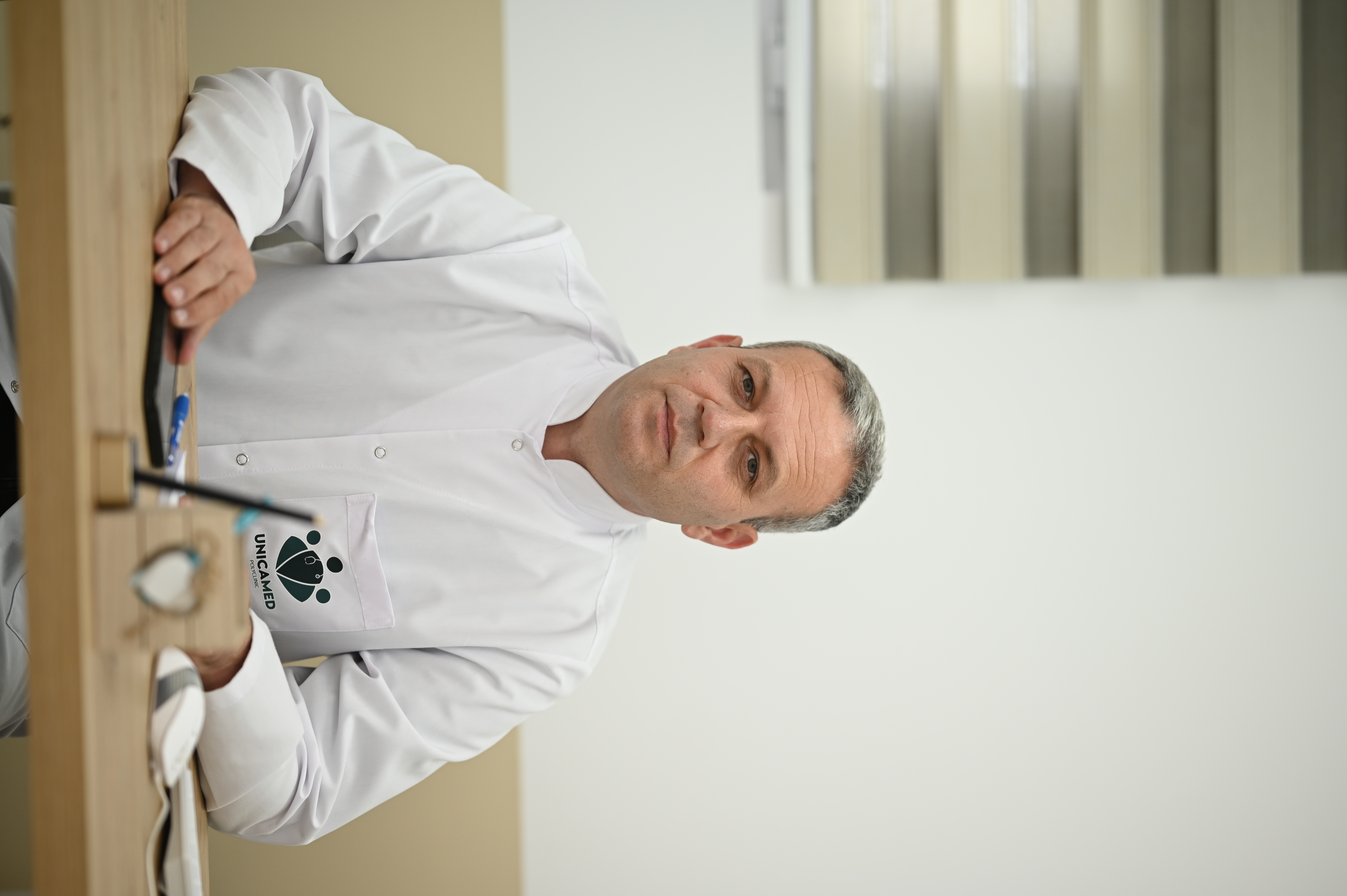 Dr. Adnan Biqku