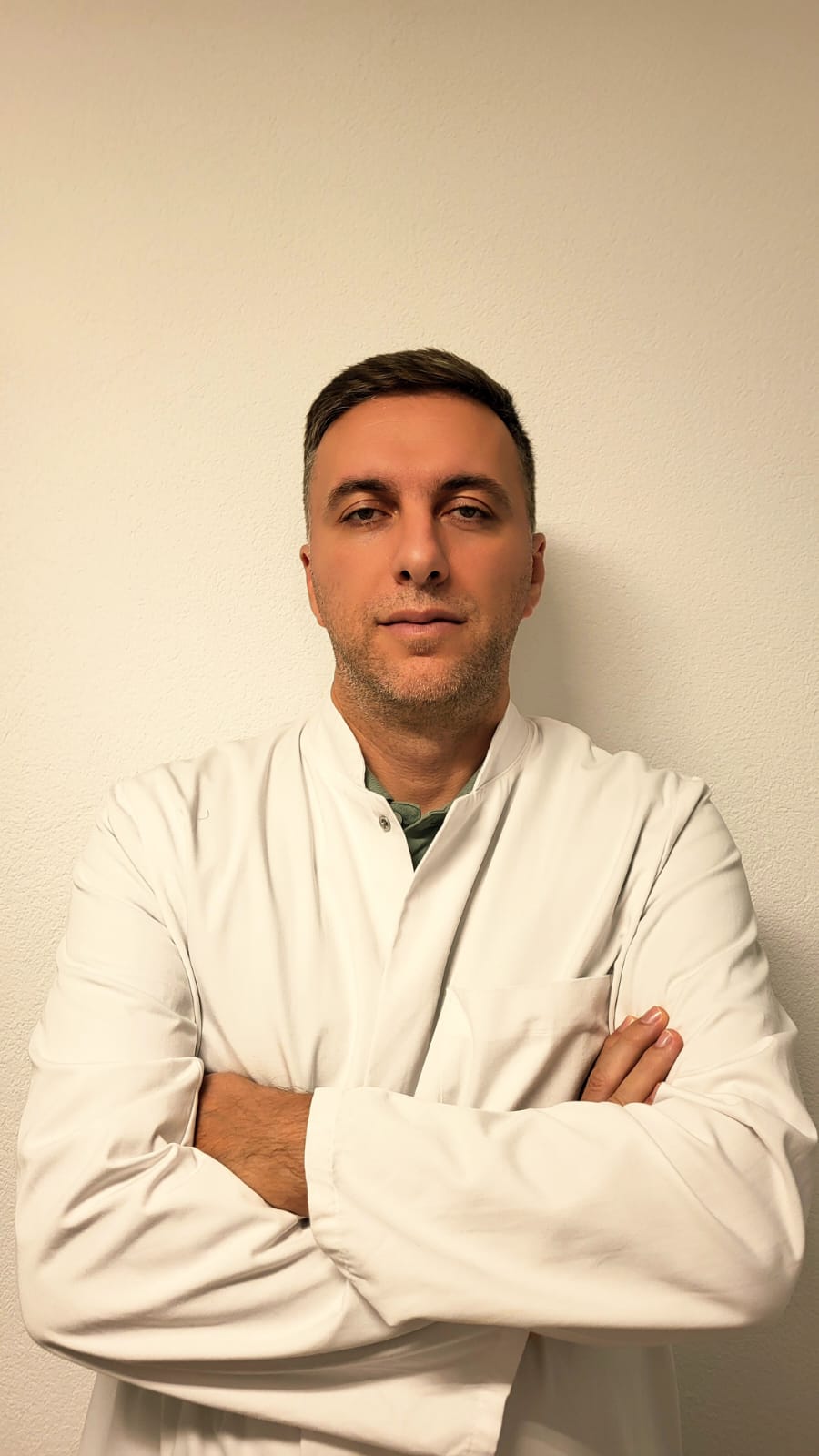 Dr. Arben Xhymshiti